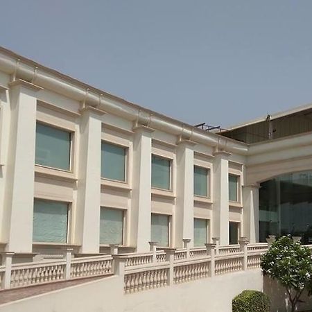 Udman Hotels And Resorts By Ferns N Petals New Delhi Eksteriør bilde